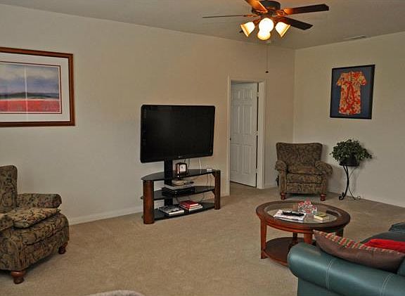 4th image of 1116 Cottonwood Trl