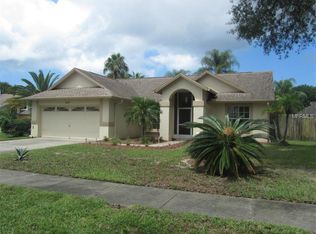 1429 Ridge Shore Dr, Tarpon Springs, FL 34689
