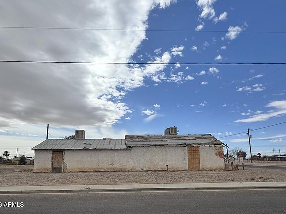 4th image of 327 W DR MARTIN LUTHER KING Street