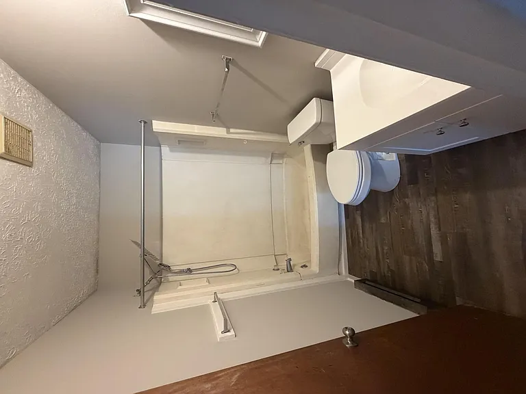 750 Rolling Hills Dr #C — Photo 4