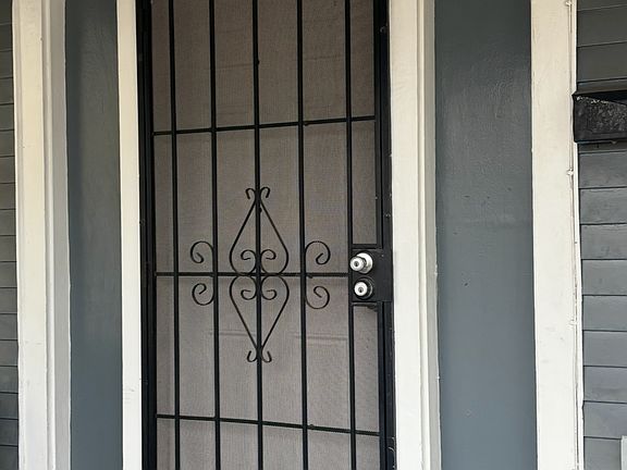 3rd image of 4239 Ulloa St #1