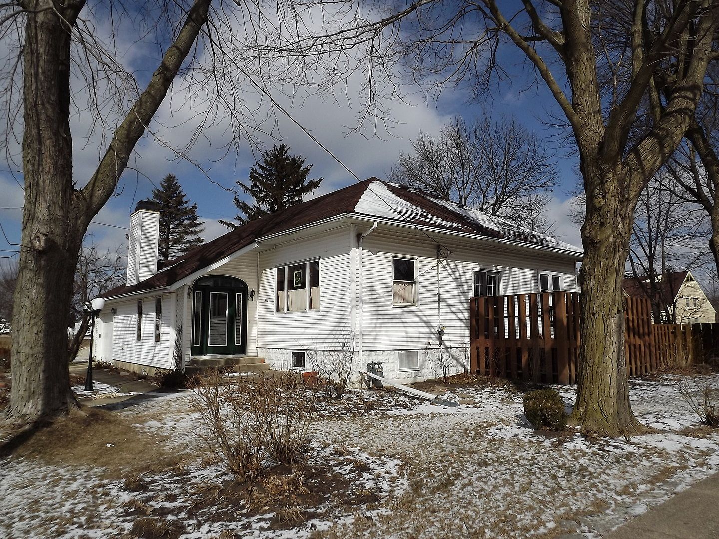 310 N 2nd St, Danforth, IL 60930 | Zillow