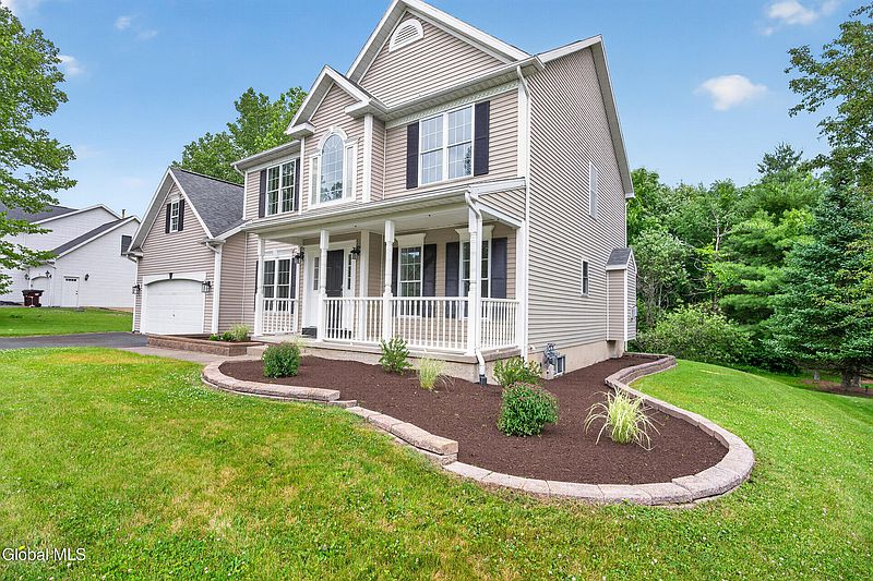 2nd image of 10 Reynolds Court