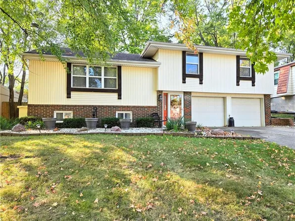 6434 N Genessee St, Kansas City, MO 64118