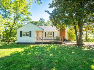 129 S High Knob Rd, La Follette, TN 37766