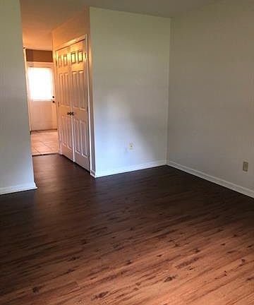 2nd image of 1415 20th Ave NE APT C