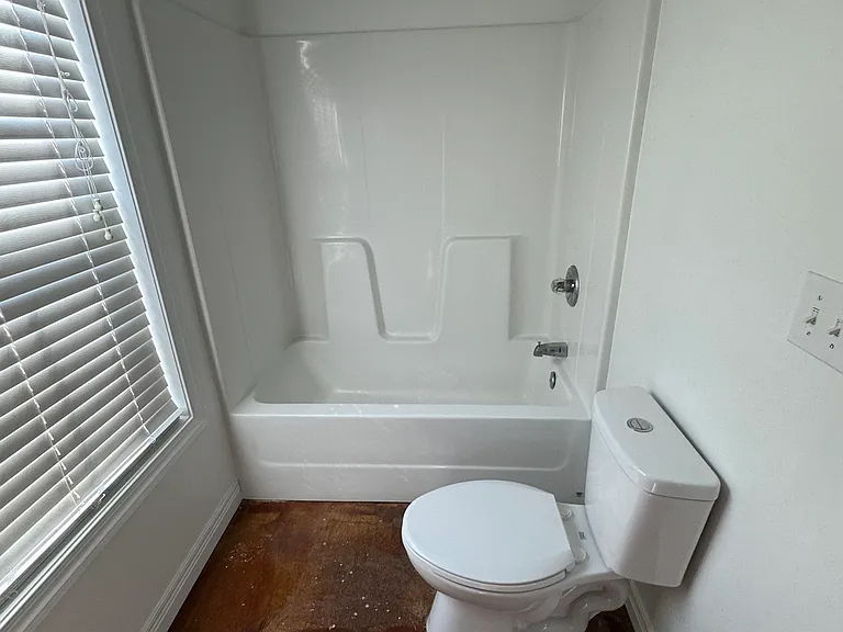 1051 Bratton Br #20 — Photo 15