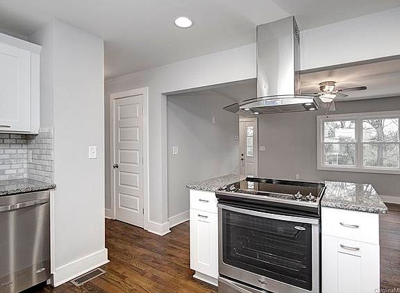 2nd image of 3131 Shenandoah Ave