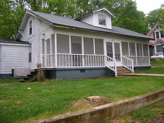 2nd image of 8046 Beech Hill Rd