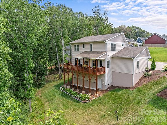 5th image of 89 Greenwood Fields Dr