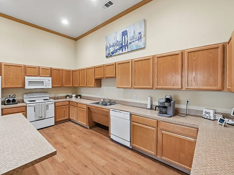 Pecan Creek on McKinney Apartments — Photo 26