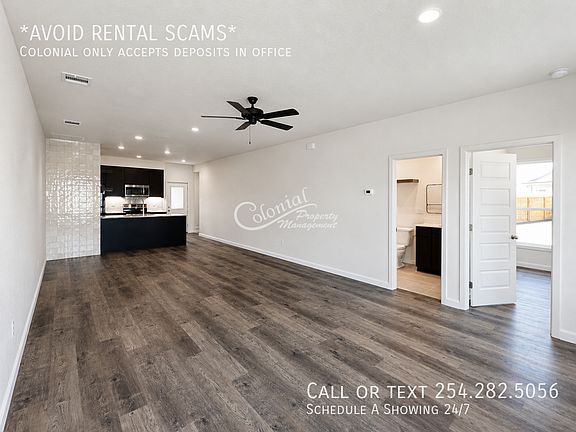 3rd image of 1614 Crooked River Ct