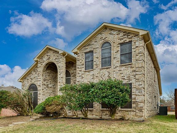3rd image of 227 N Waterford Oaks Dr