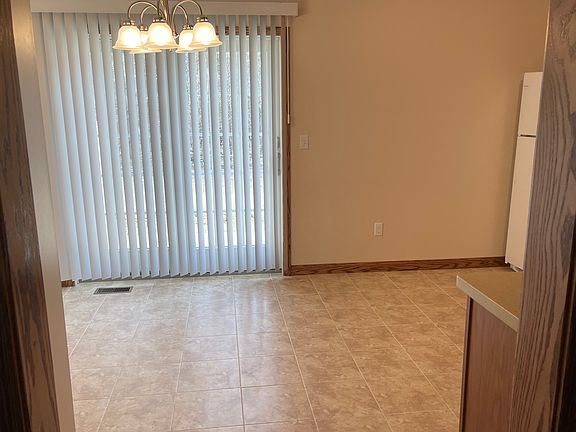 5th image of 2957 Lena Ct