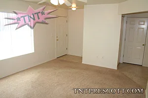 6181 N Rockland Dr — Photo 2