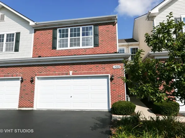 1502 Shagbark Dr, Bolingbrook, IL 60490