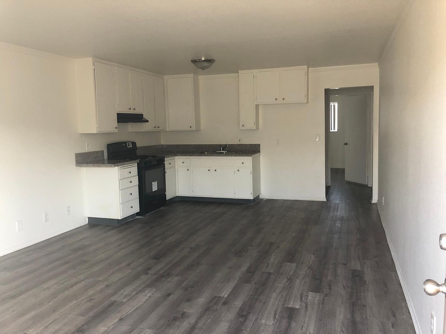 10902 Victory Blvd APT 22, North Hollywood, CA 91606 | Zillow