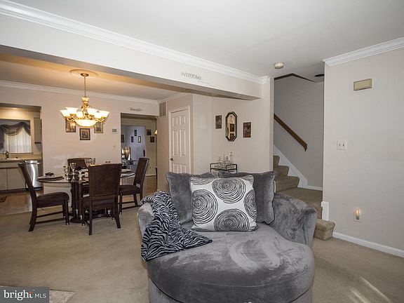 5th image of 1328 Bennett Pl