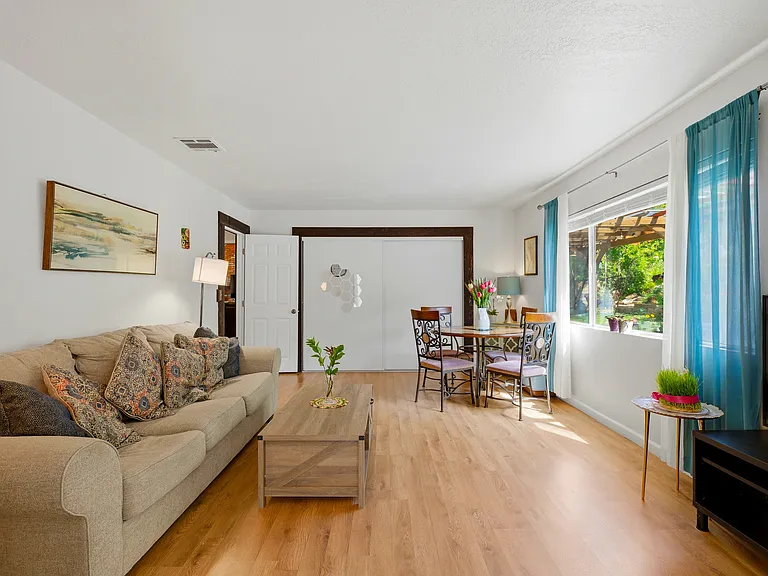 24668 Ebelden Ave — Photo 17