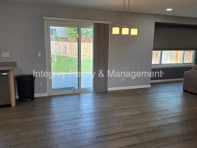 5056 Weeping Willow Cir — Photo 11