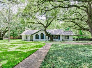 150 Reppert Rd, Bacliff, TX 77518
