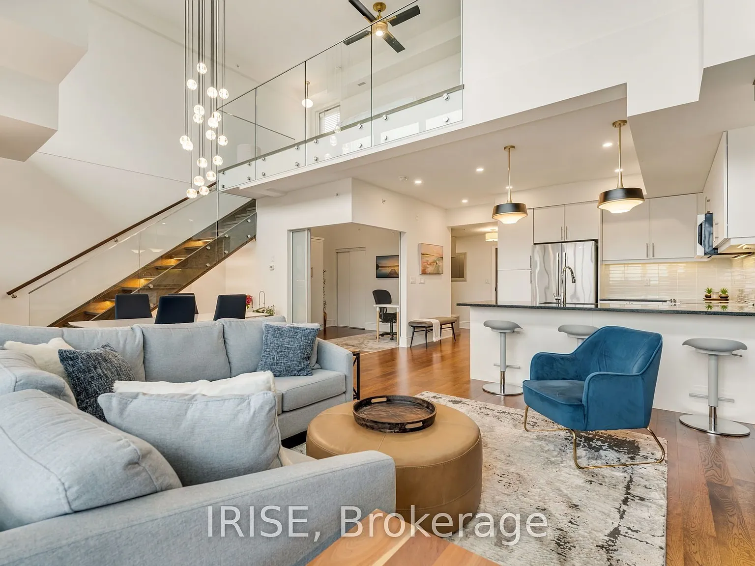 2 bed, $4,000 — Photo 1