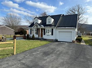 160 Elizabeth St, Hopwood, PA 15445