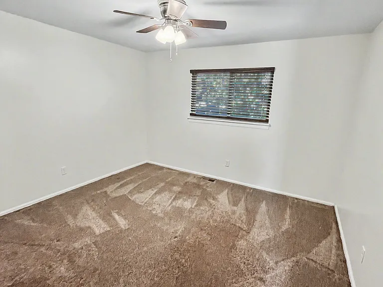 3814 S Moore St — Photo 8