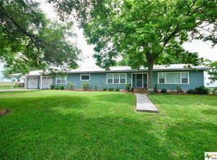 104 County Road 292, Shiner, TX 77984