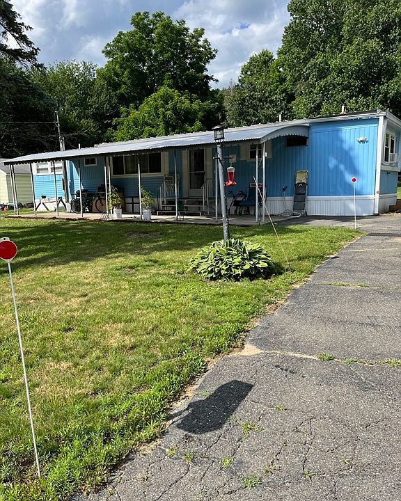 1st image of 23 Riverview Cir