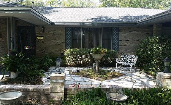 2nd image of 1904 Redbud Dr