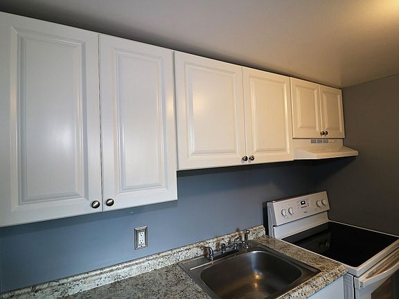 Kitchen. 2nd level.