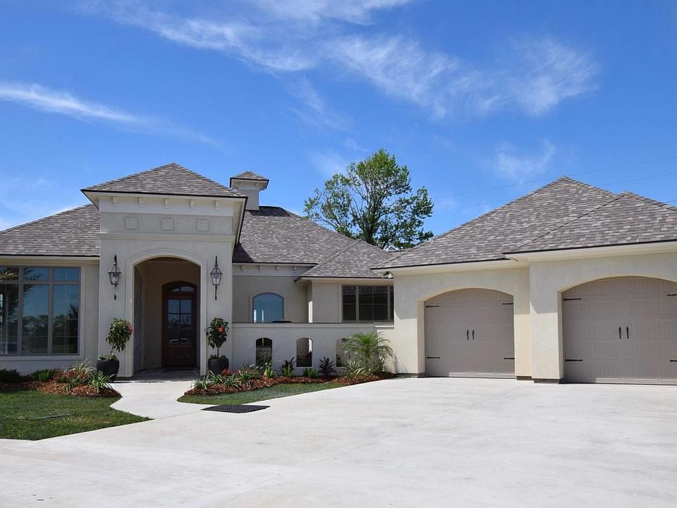 1st image of 102 Cedar Garden Ln