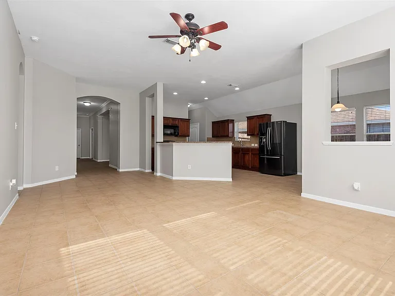 16139 Colt Springs Ln — Photo 6