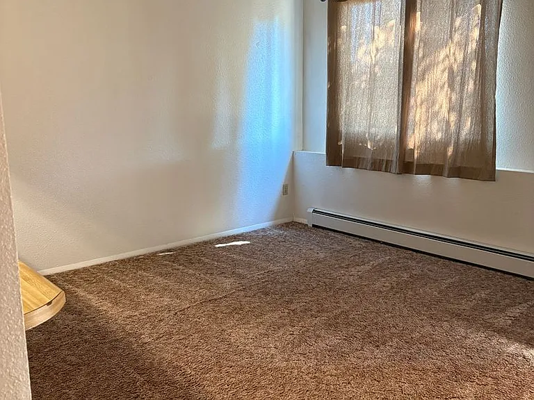 842 E Cedar Ct — Photo 7