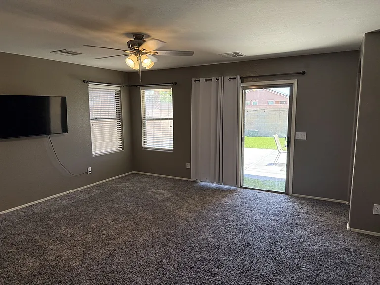 5943 S 248th Dr — Photo 12