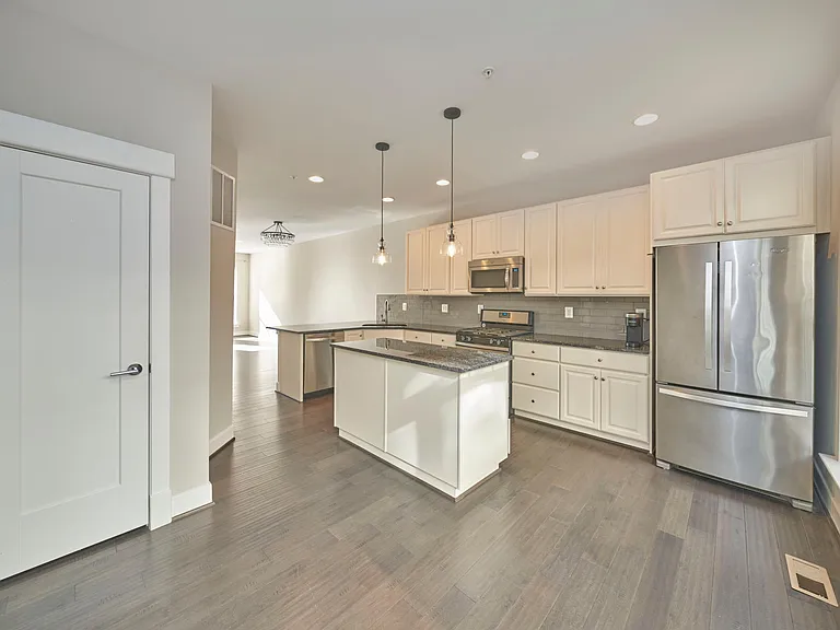 256 Bluemont Branch Ter SE — Photo 22