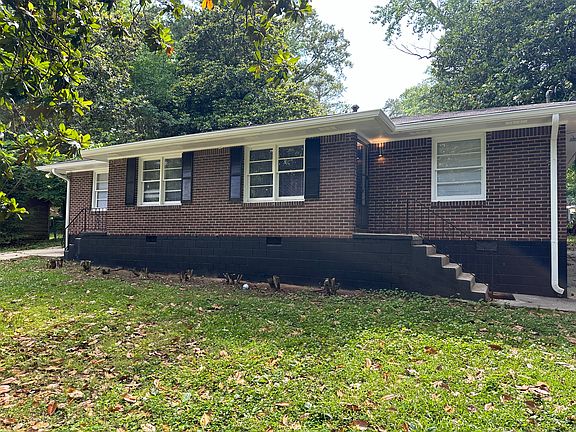 2nd image of 4811 Pinedale Dr