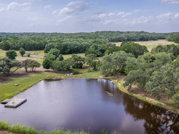 5261 W Ammann Rd, Bulverde, TX 78163