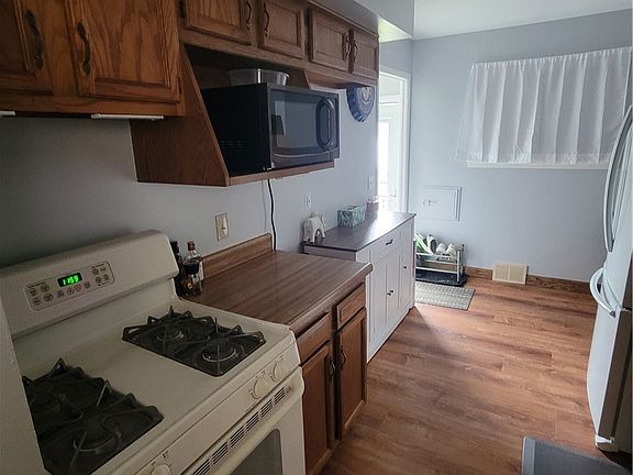 4th image of 5230 W 147th St