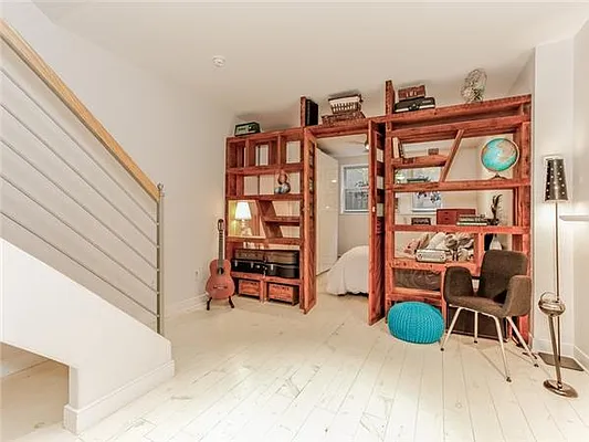 Sold by Avenue Sotheby's International Realty | media 4