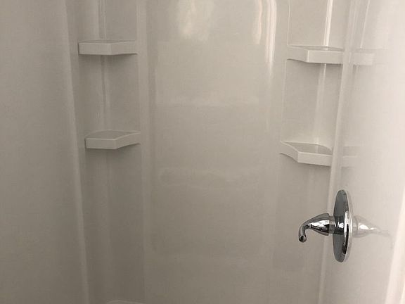 2nd image of 1009 S Walnut St