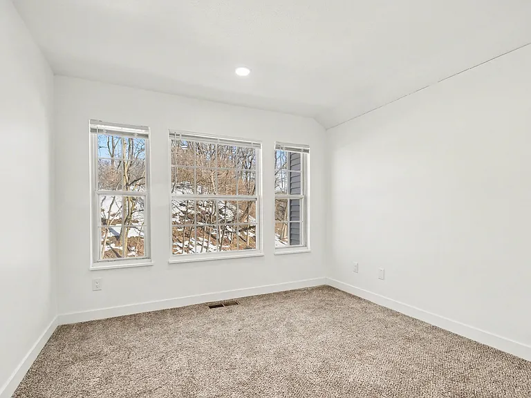 Harter Heights Place — Photo 31