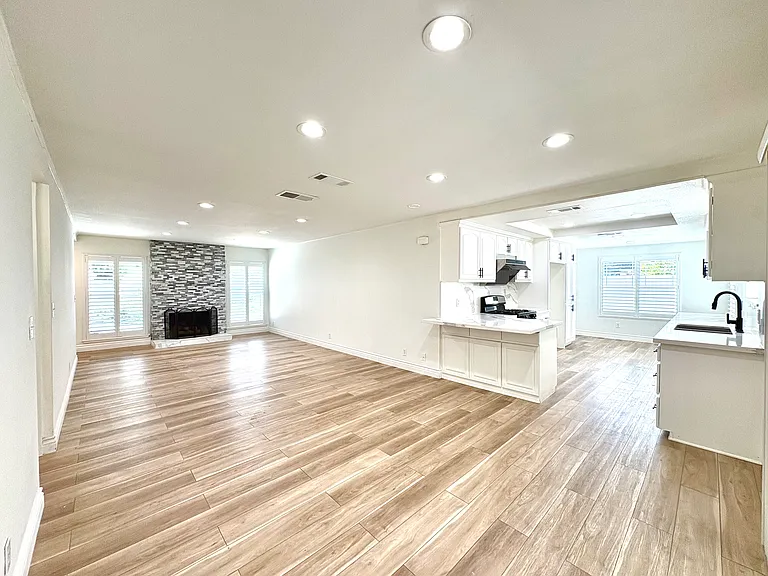 2249 Evergreen Springs Dr — Photo 8