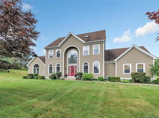 1 Country Club Rd, Seymour, CT 06483