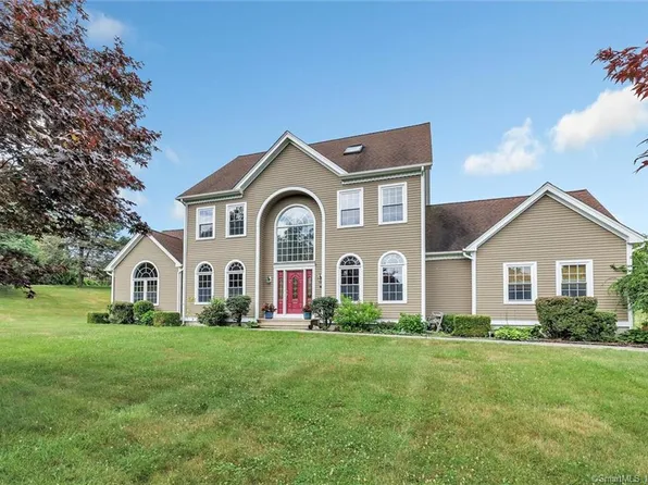 1 Country Club Road, Seymour, CT 06483