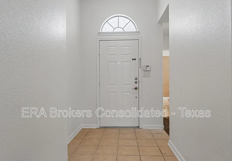 7703 Brisbane Bnd — Photo 3