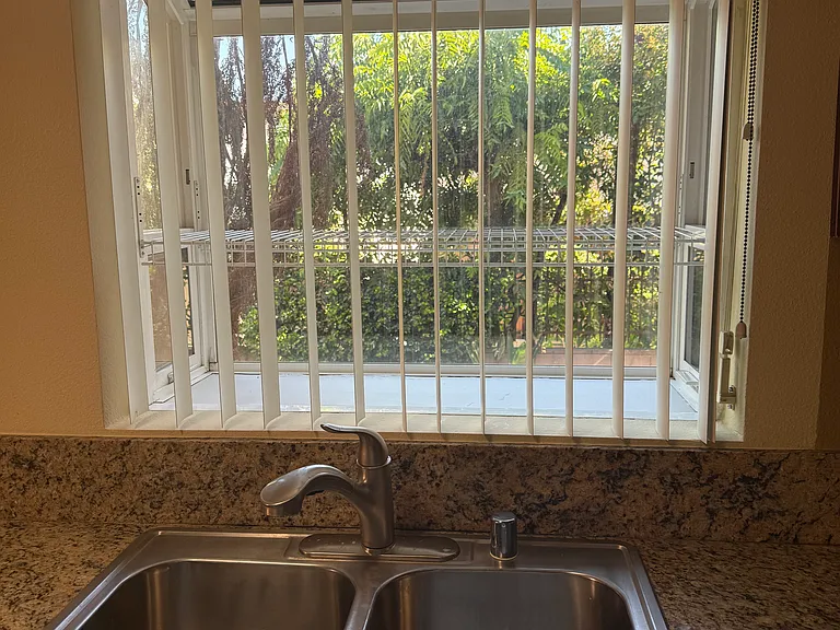Garden window