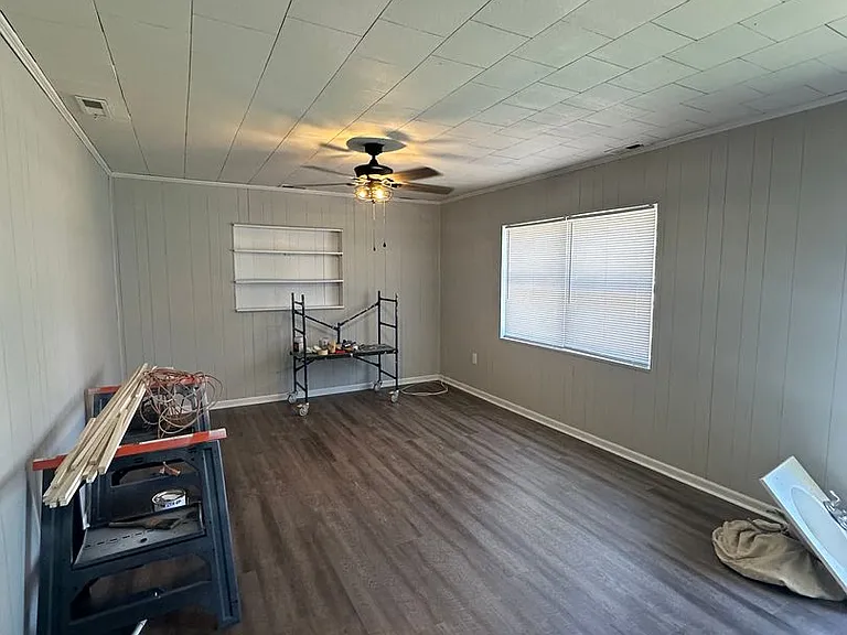 820 Haywood Pl — Photo 3