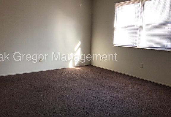 5th image of 3029 Idlywilde Blvd